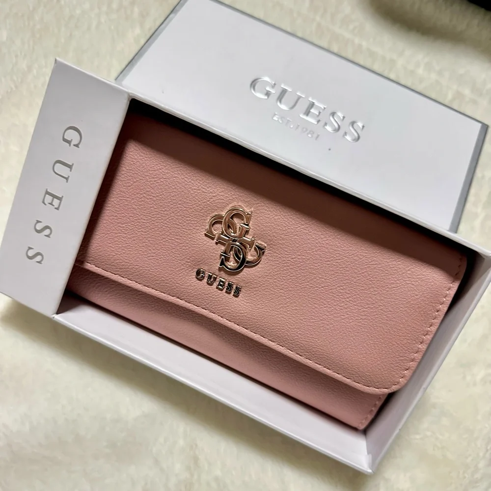 GUESS Wallet for Women Pink - Picture 2 of 5